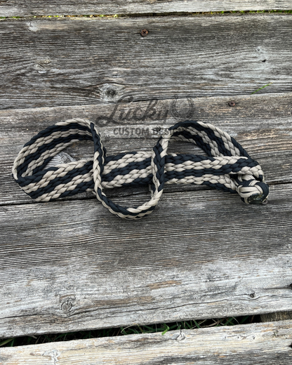 Hobbles that are comfortable for your horse but strong enough to keep them still. Easy storage when not in use.

Built with 16 strands of 550 paracord
